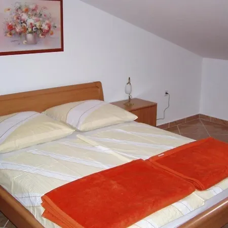 Ferienwohnung In Mit Terrasse, Grill Und Garten * Нови-Винодолски