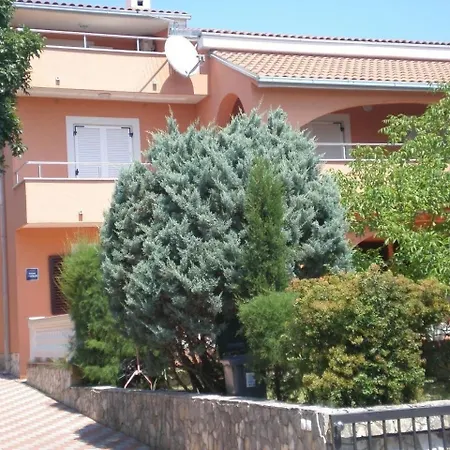 Ferienwohnung In Mit Terrasse, Grill Und Garten
